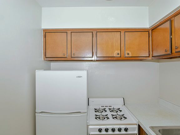 4th image of 660 W Wrightwood Ave #D905
