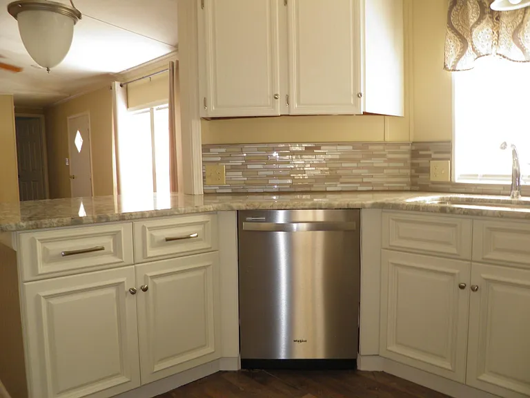810 Gibson Rd — Photo 4