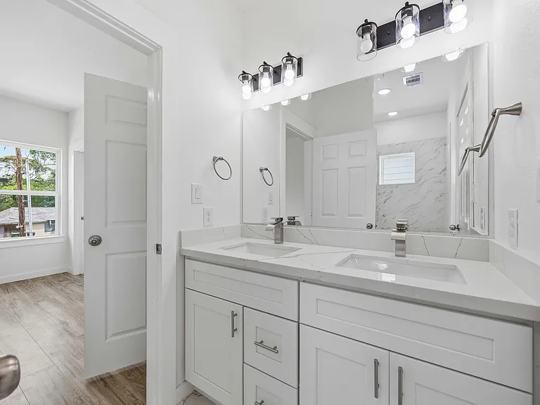 7502 Laura C D Koppe Rd — Photo 10