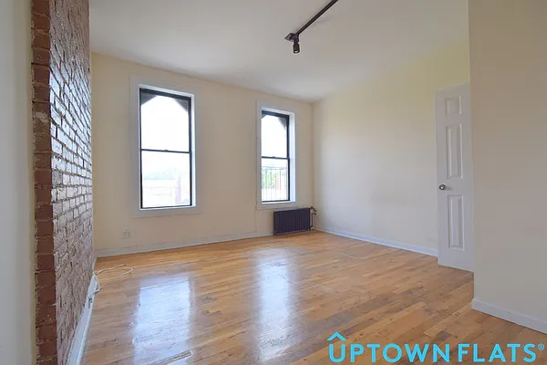 Rented by Uptown Flats LLC | media 1