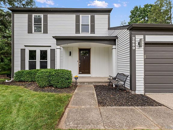 3rd image of 2680 Dansbury Ct