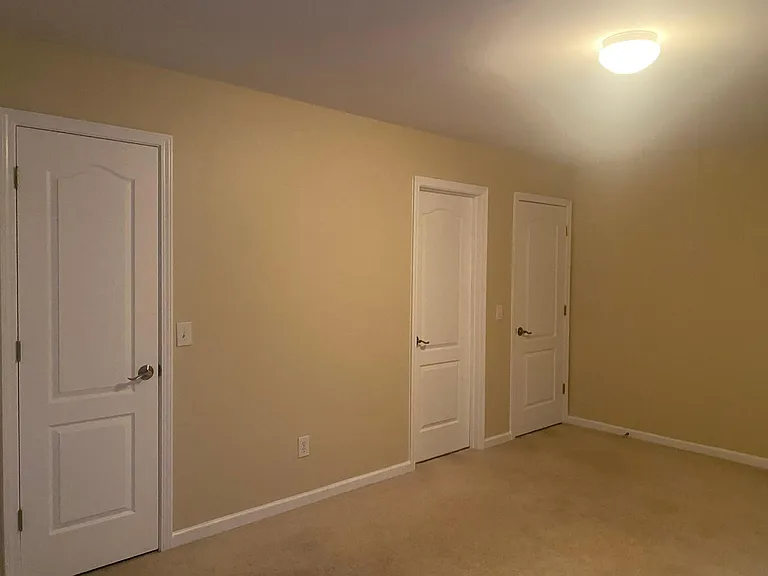 345 Southgate Dr — Photo 12