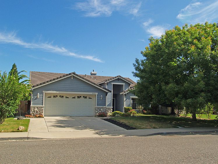 1st image of 2521 Briarcliff Dr