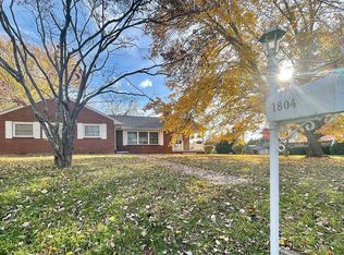 1804 Oak St, Morristown, TN 37813