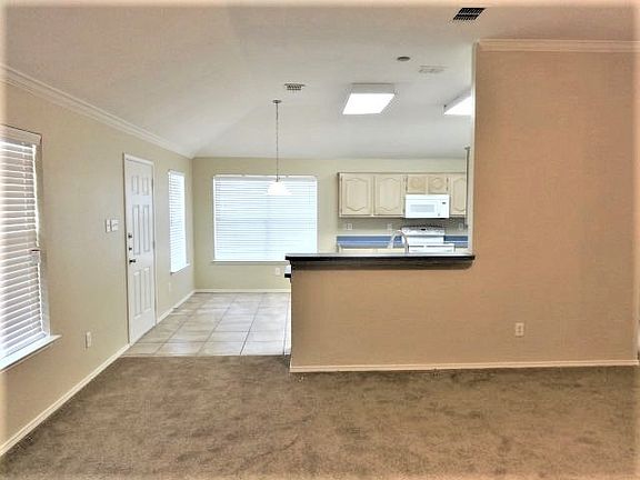 5th image of 948 Santa Fe Dr