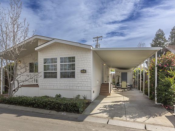 2nd image of 42 El Paseo St Unit 42
