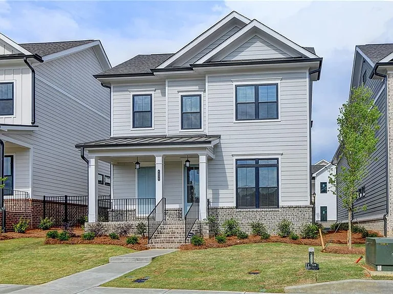 4536 Molder Dr — Photo 2