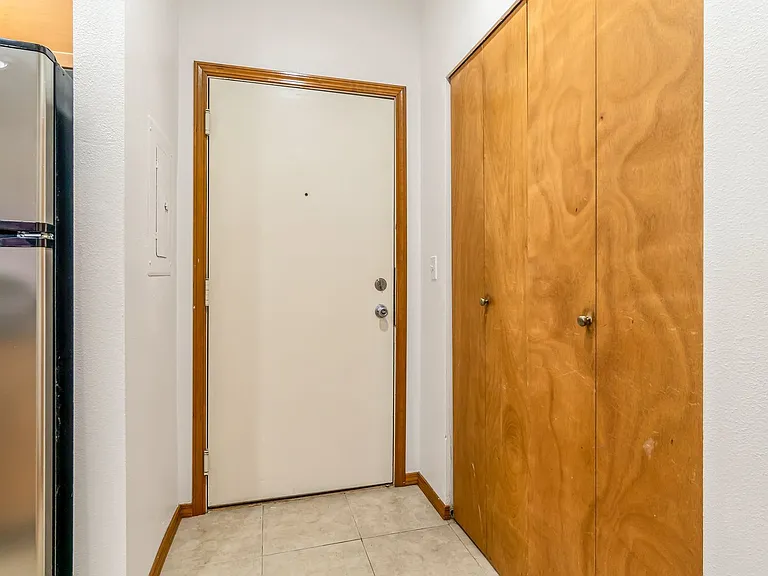 1828 11th Ave #103 — Photo 4