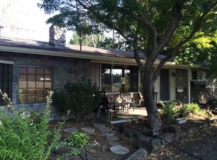 877 Casino Rd, Medford, OR 97501