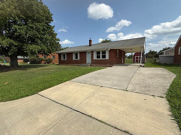 3rd image of 2627 Hillendale Dr NW