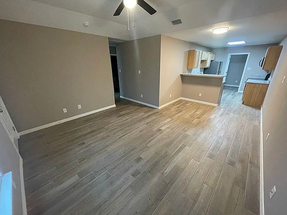 3rd image of 1364 S Juniper St #1360