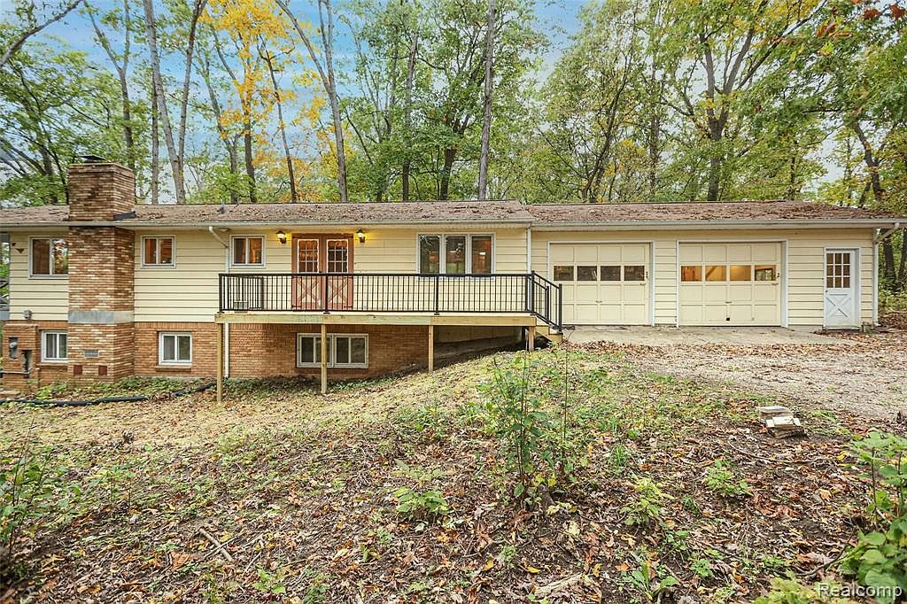 316 Canter Ln, Holly, MI 48442 Zillow