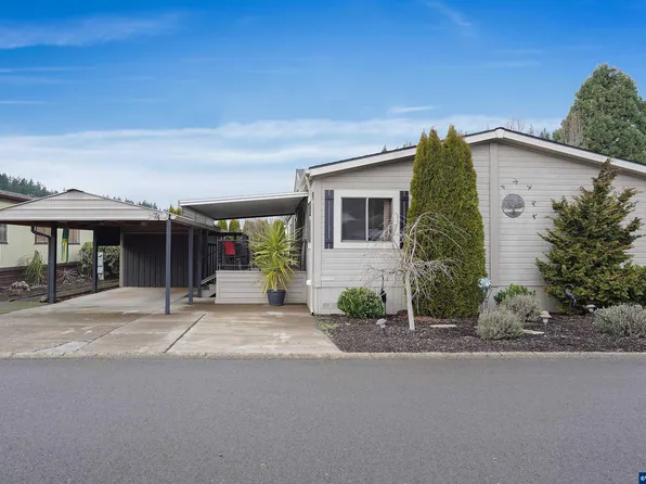 1307 S Water St Unit 74, Silverton, OR 97381