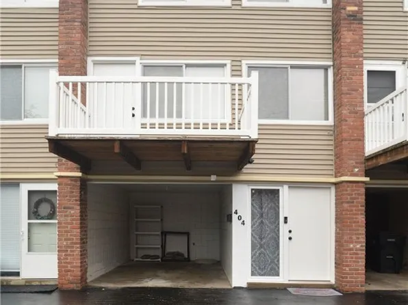 404 Highland Pines Ct, Pittsburgh, PA 15237