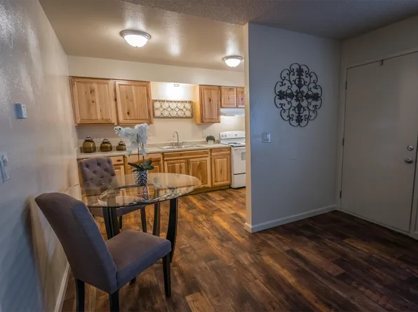 Jasmine Apartments