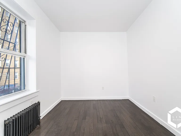 102 Dahill Rd #1R — Photo 3