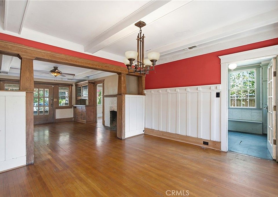 1st image of 1044 N Hudson Ave