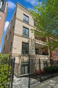 1945 N Wilmot Ave APT 3, Chicago, IL, 60647