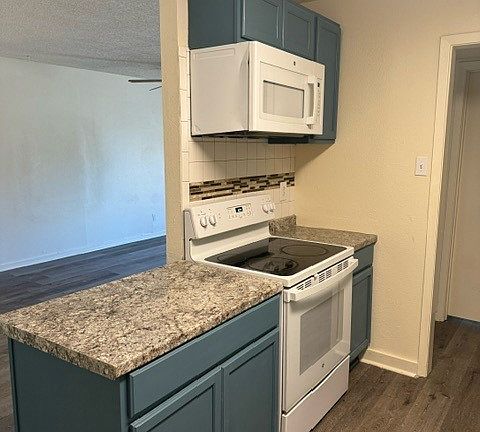 3rd image of 6803 Rein Dr
