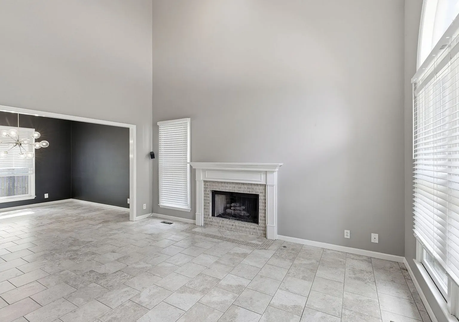 Nestled on a quiet cul-de-sac, this charming 3BR/2.5BA home offers an ideal Bellevue! — Photo 4