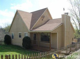 16909 Springdale Rd, Leavenworth, KS 66048