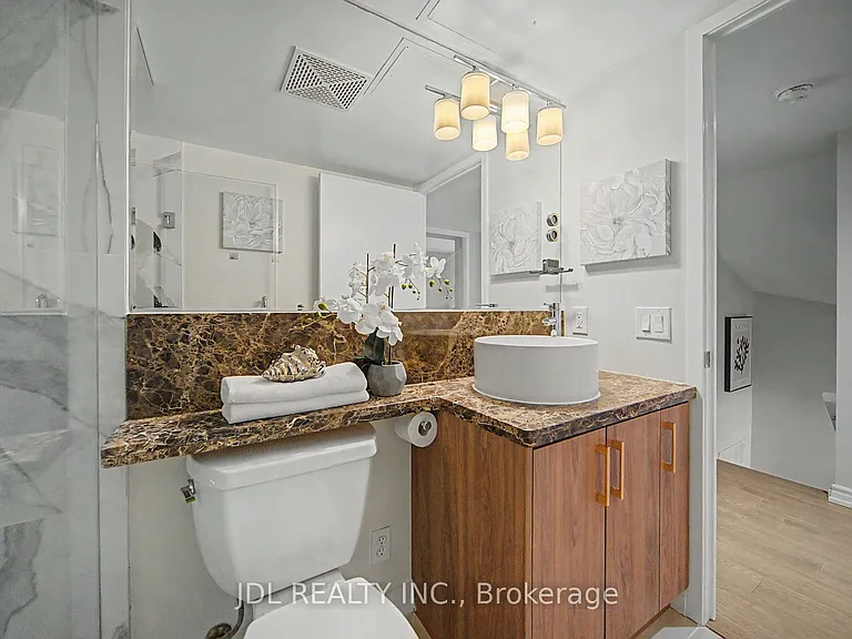 31 Brunel Ct #Townhouse 8 — Photo 23