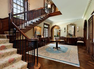 1390 Lake Rd, Lake Forest, IL 60045