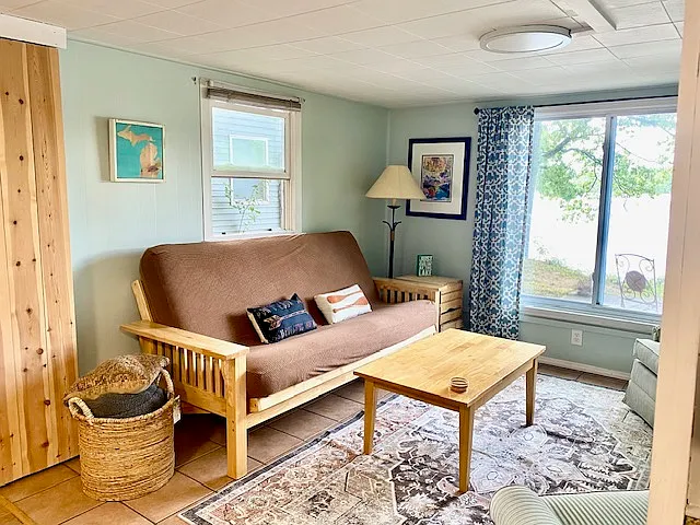 1 bed, 500 sqft, $1,350 — Photo 3
