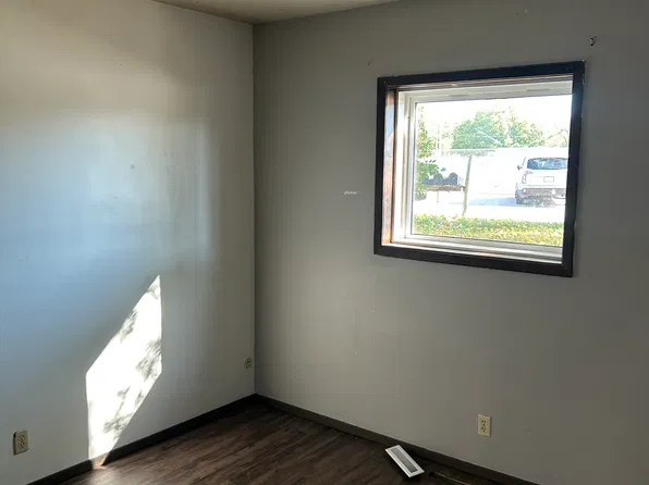 616 Curtis St #4, Grand Island, NE 68803