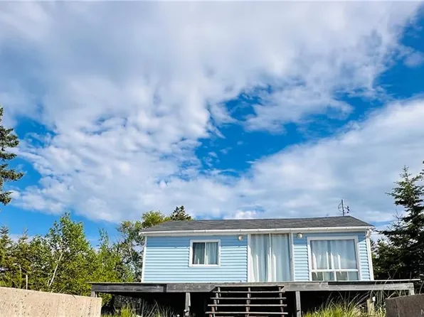 345 Bayshore Dr, Bathurst, NB E2A 6A5