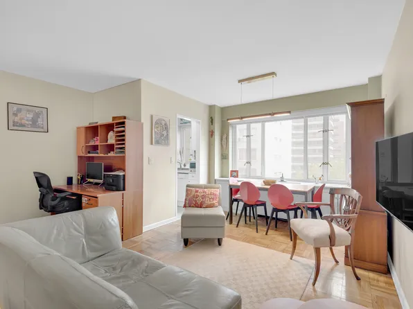 166 East 63rd Street image 3 of 7