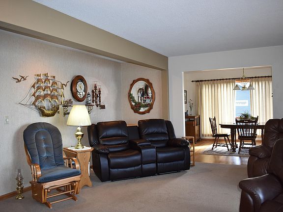 5th image of 4953 Birch Bay Dr NE