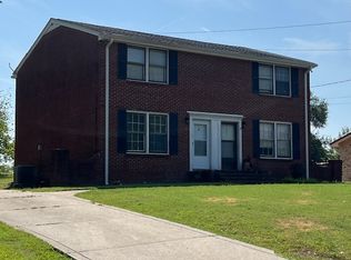 303 Donna Dr #B, Hendersonville, TN 37075