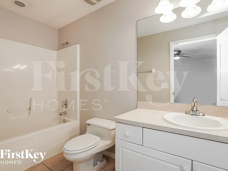 2821 45th St W — Photo 11