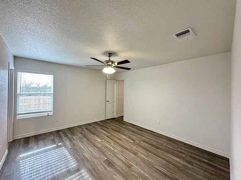 234B Dolphin Dr — Photo 25