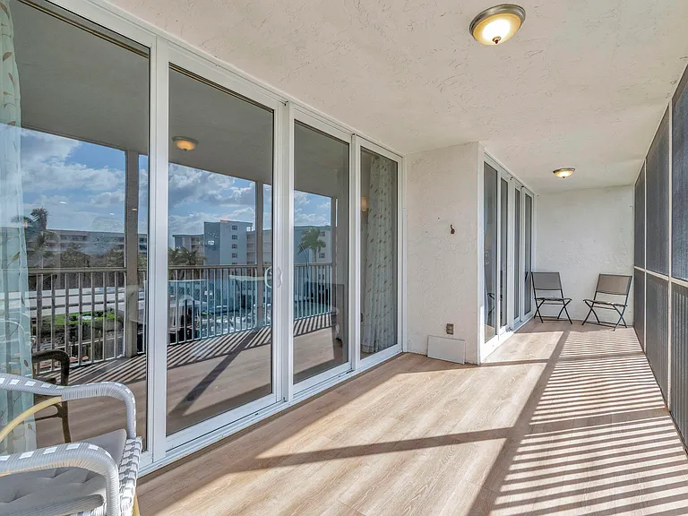 1 Harbourside Dr #4502 — Photo 47