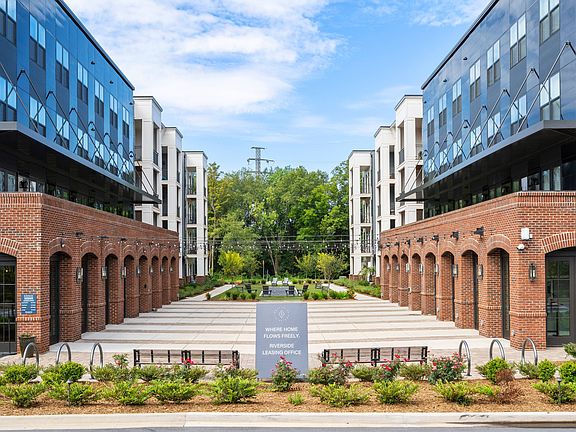 Riverside Apartments | Main Area