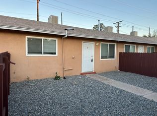 Renvoated & Move-in Ready 1 Bedroom Apartment In Edgecrest - Near UNM, Albuquerque, NM 87106