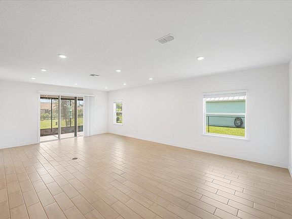 5th image of 4091 SW Mccrory Street