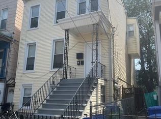 15 Irving St FLOOR 2, Jersey City, NJ 07307
