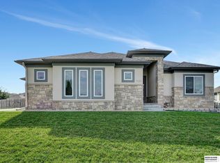 7225 Rutha Ln, Lincoln, NE 68516