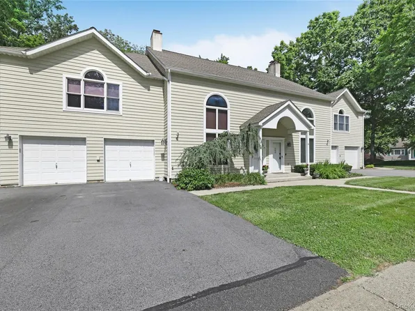 6 Village Cove, Warwick, NY 10990