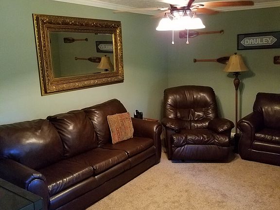 4th image of 3011 Creek Trce