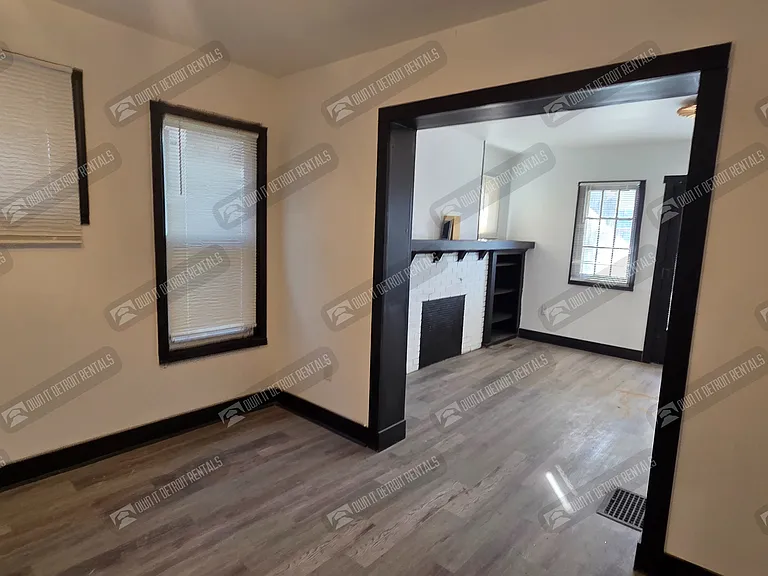 2982 Vicksburg St — Photo 14