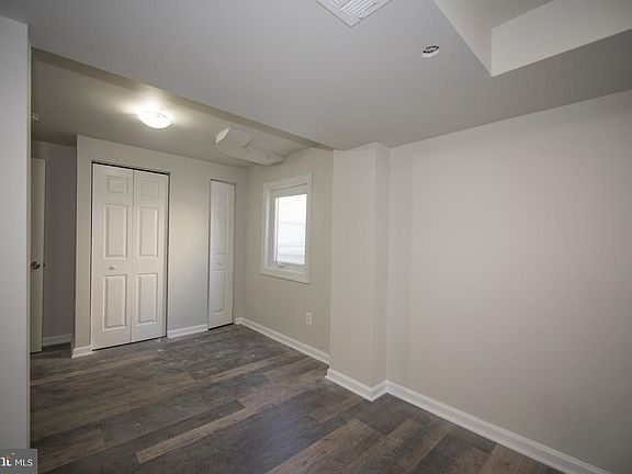 4th image of 216 Elizabeth Ave