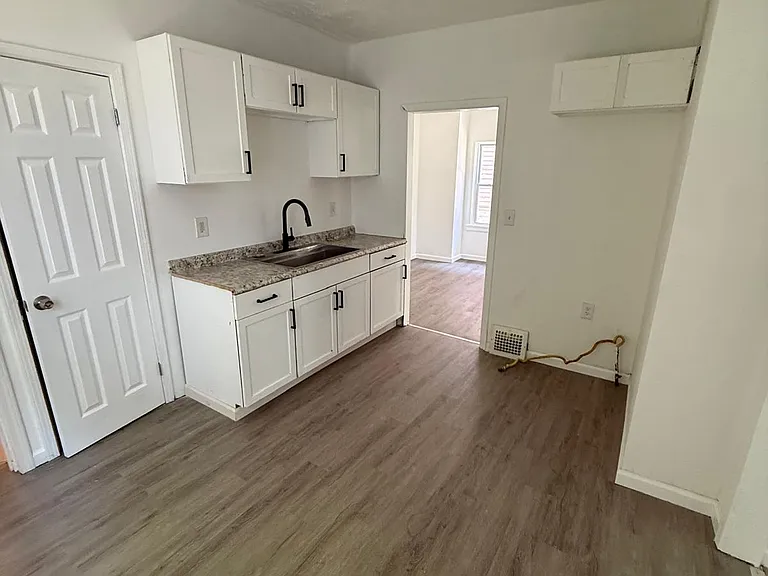 10601 Mount Auburn Ave — Photo 8