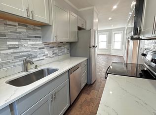 19 Roslyn St #2, Salem, MA 01970