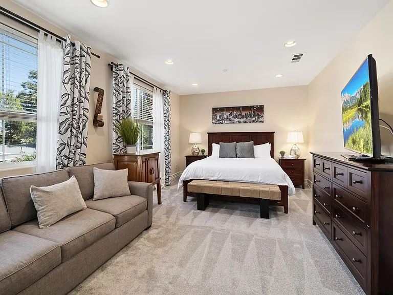 15935 W Archwood Ln — Photo 25