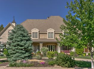 9707 Sunset Cir, Lenexa, KS 66220