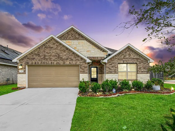 2610 Blue Abbott Dr, Fresno, TX 77545